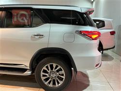 تۆیۆتا فۆرچێنەر